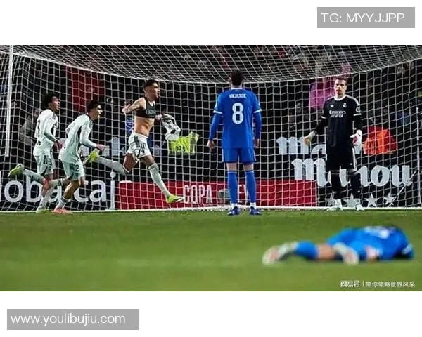 国王杯精彩对决AC米兰4-0大胜皇马补时进球点燃全场激情