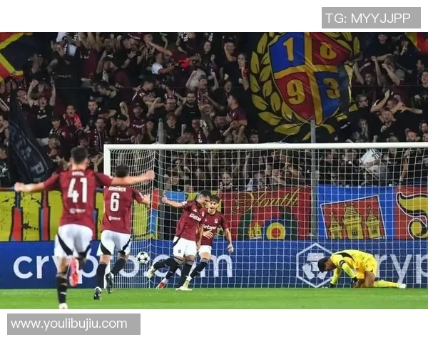 西甲赛场惊现冷门巴黎圣日耳曼逆转多特蒙德引发全场沸腾