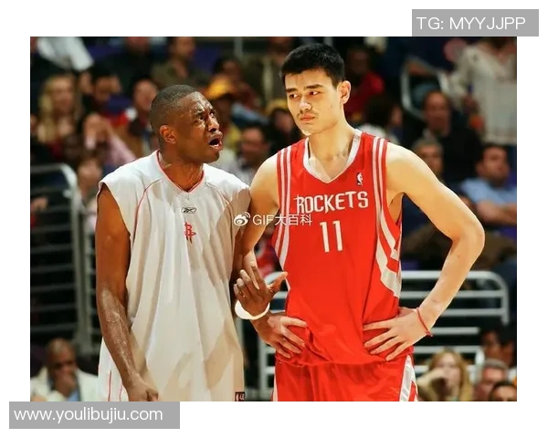 威少倾心姚明的篮球传奇与友谊之路探讨 威少倾心姚明的篮球传奇与友谊之路探讨