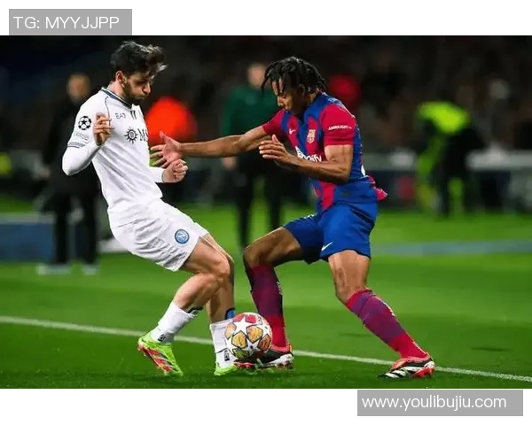 欧冠激战：里昂大胜那不勒斯乌龙球引发争议与全场沸腾