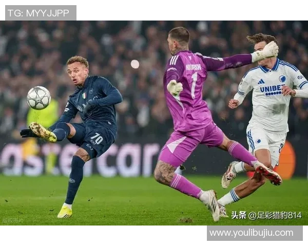 欧冠大战：那不勒斯与尤文图斯激战成平局全场沸腾瞬间回顾